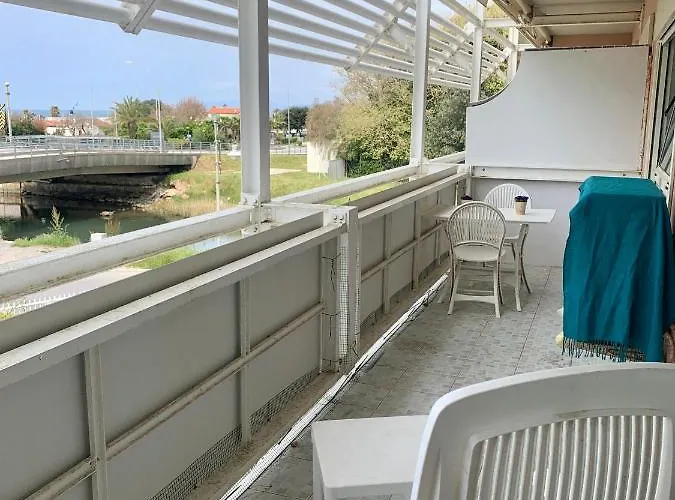 Casa Fronte Mare Con Piscina - Seafront House With Pool Marina di Pietrasanta