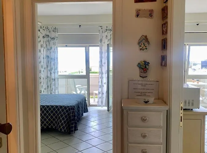 Casa Fronte Mare Con Piscina - Seafront House With Pool Marina di Pietrasanta