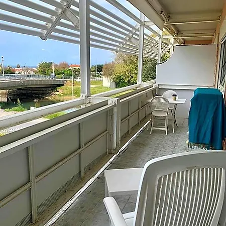 Casa Fronte Mare Con Piscina - Seafront House With Pool Lägenhetshotell Marina di Pietrasanta