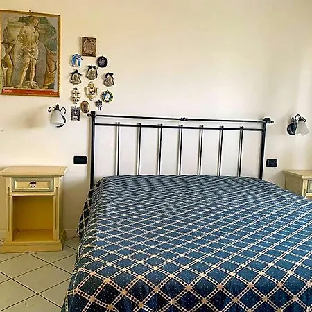 Lägenhetshotell Casa Fronte Mare Con Piscina - Seafront House With Pool Marina di Pietrasanta