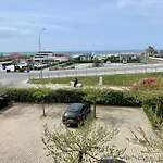 Aparthotel Casa Fronte Mare Con Piscina - Seafront House With Pool 3*